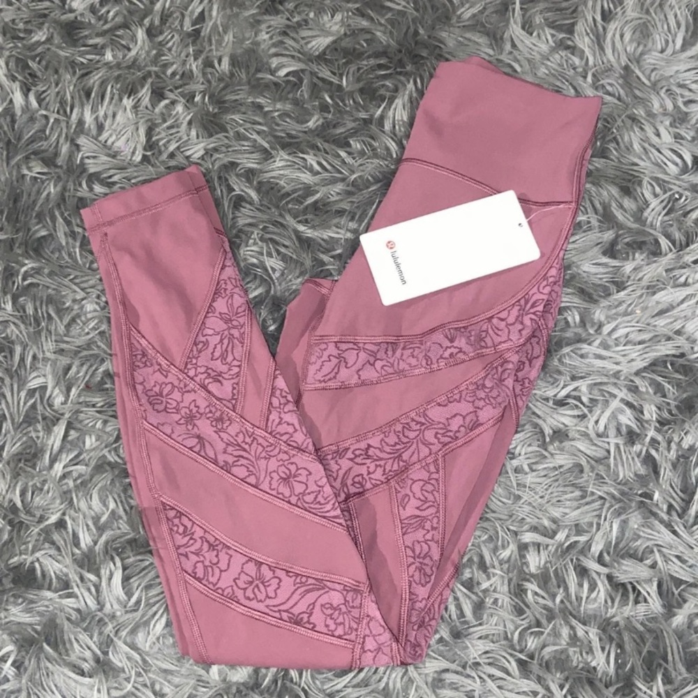 NEW - Lululemon (discontinued) leggings - Picture 7 of 12
